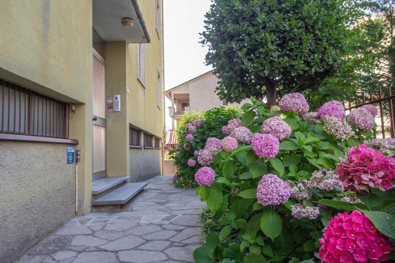 Mamma Ciccia Holiday Home - Casa Imperia Mandello del Lario Esterno foto
