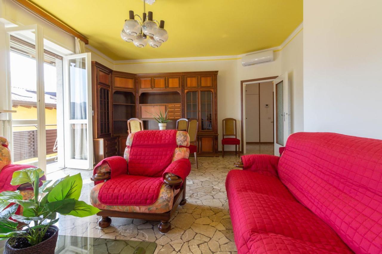 Mamma Ciccia Holiday Home - Casa Imperia Mandello del Lario Esterno foto